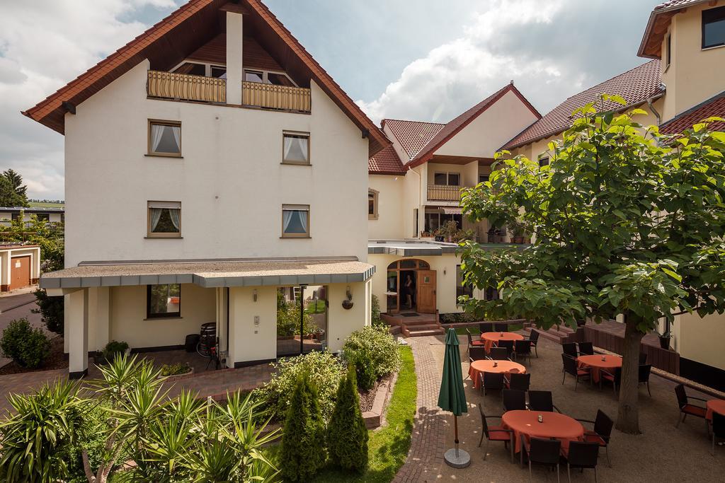 Hotel Pfaffenhofen Schwabenheim an der Selz Extérieur photo