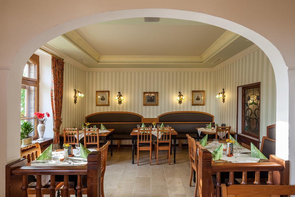 Hotel Pfaffenhofen Schwabenheim an der Selz Extérieur photo